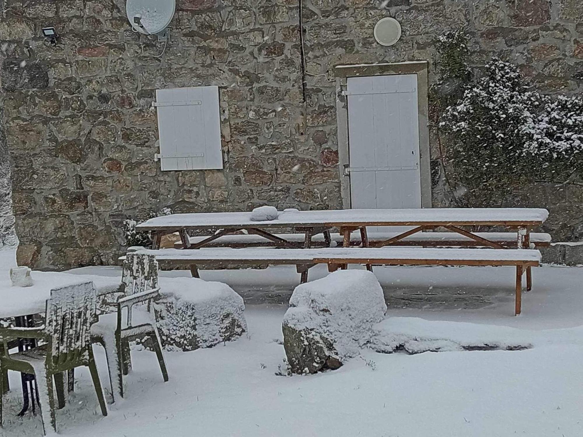 Gite De Groupe 160M2, 15P, Salle De Reception, Jardin, Terrasse Mazan-l'Abbaye Luaran gambar
